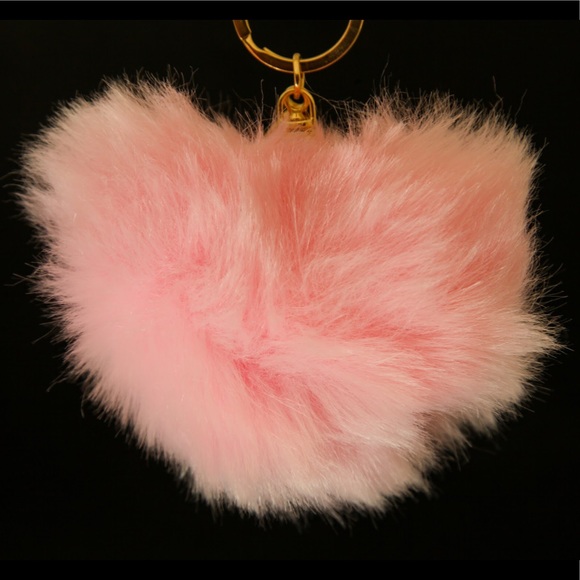3 Furry Heart Keychain in 6 colors New - Picture 1 of 6